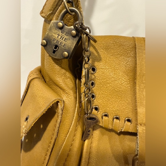 We the Free Baby Leigh Distressed Leather Tote Bag, NWOT - Picture 15 of 16